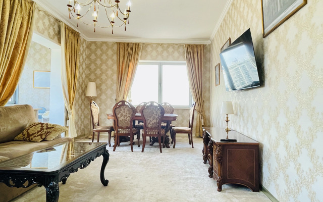 Premier Black Sea Flat