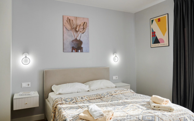 Bakhrushina 5 Apartments