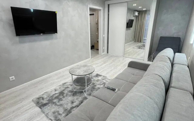 Svezhaya u Metro Kozyya Sloboda Flat