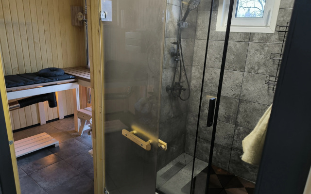 Brusnikadom Guest house