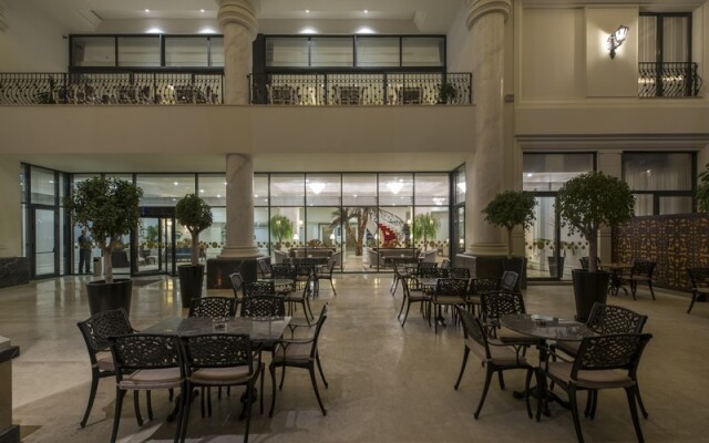 İsfanbul Holiday Home & Suites Hotel