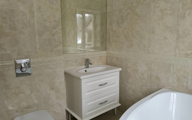 Частный дом Eliza Home на 15 Человек