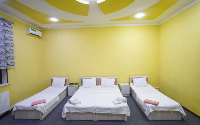 Luxe Hotel