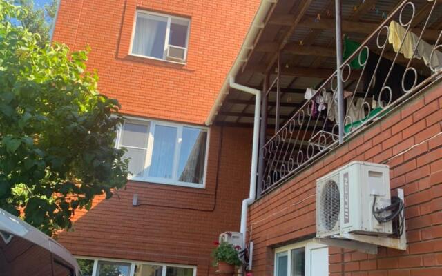Salyut Vera Guest House