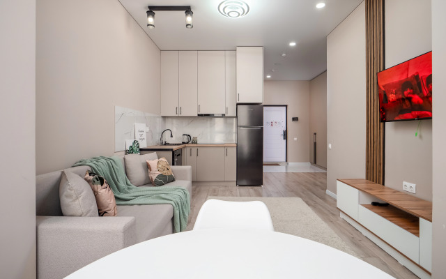 Yevrodvushka S Potryasayuschim Vidom Na Gorod Flat