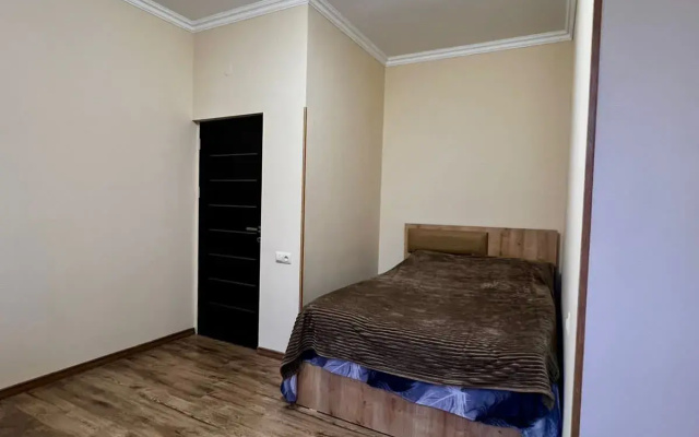 Частный Дом New 3 bedroom house each room rentable separately