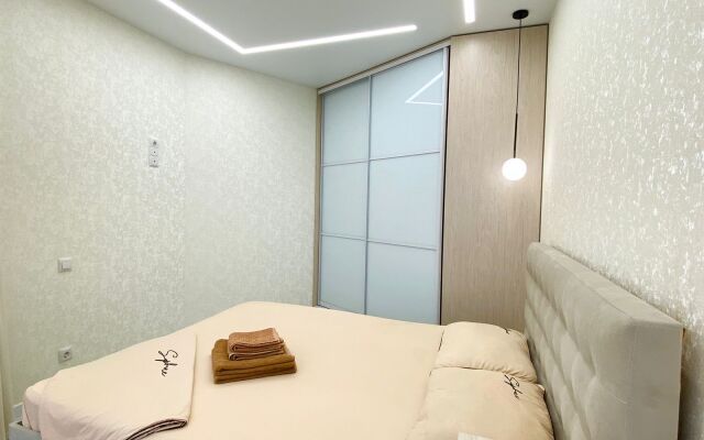 Sunrise City 6 Blok Apartments