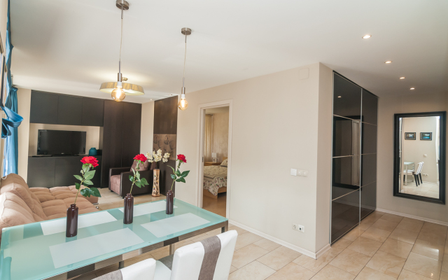 Апартаменты ЕКАТЕРИНИНСКАЯ 167