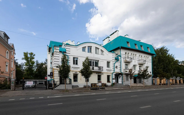 Flat Dvukhkomnatnaya Klassicheskaya Na Bolshoy Krasnoy 63
