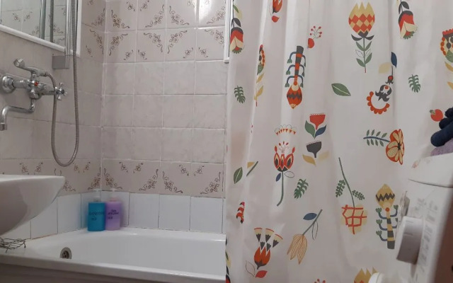 Uyutnye apartamenty 75 Apartments