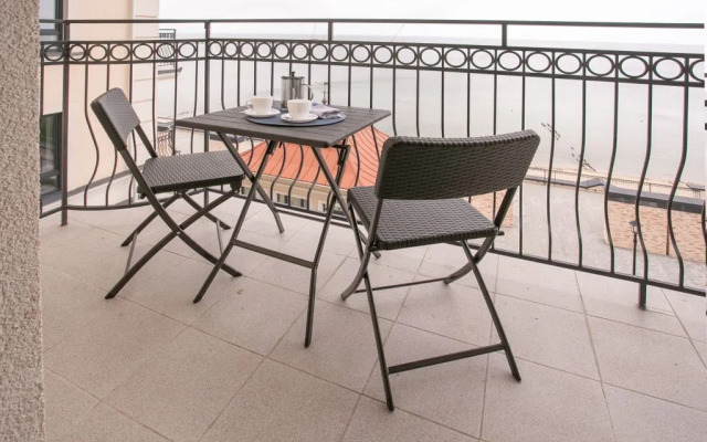 Апартаменты на Портовой 5