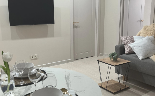 Stilnaya Uyutnaya Evrotryoshka U Volgi Flat