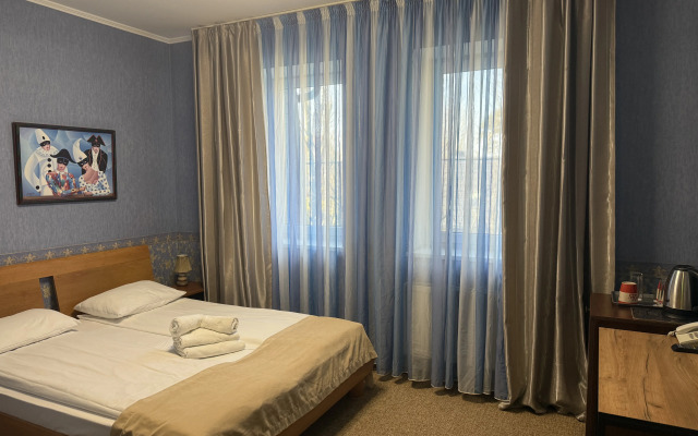 Renessans Hotel