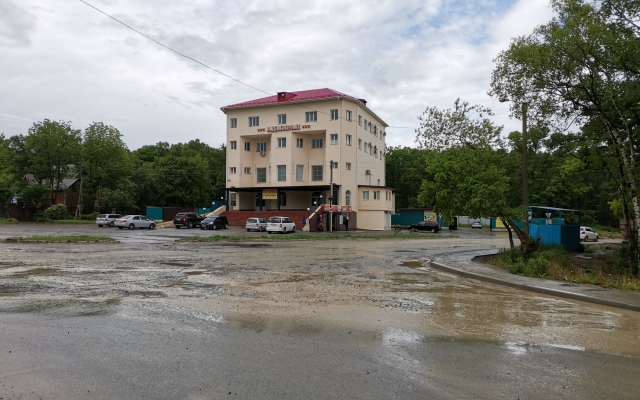 Admiral Hotel