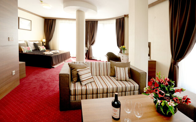 Coop Hotel