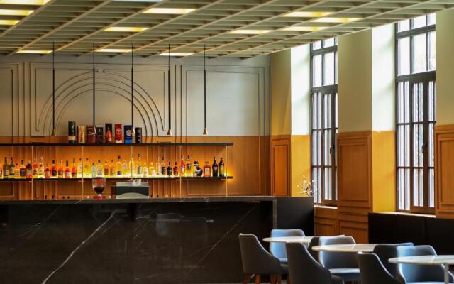Pine Astoria Hotel (by travel agency)