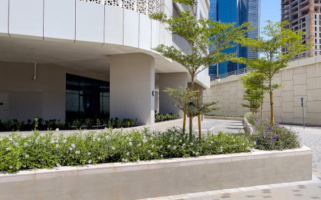 Zada Tower 1br with Excellent Dubai Canal View Apartments