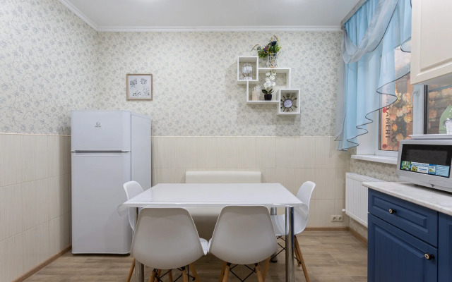 2-Komnatnye V Taunkhause S Garazhom V Kudepste Apartments