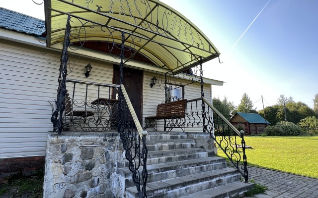 Гостевой дом Русский с баней у озера