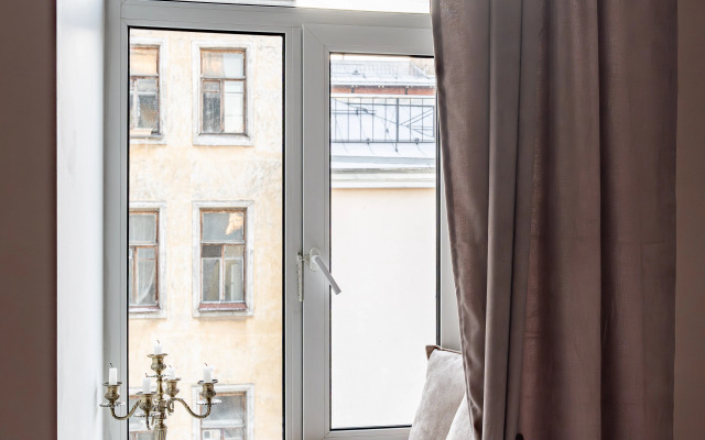 Luks dlya 2 chel nedaleko ot Nevskogo pr-ta Apartments