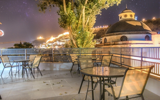 New Palace Shardeni Hotel
