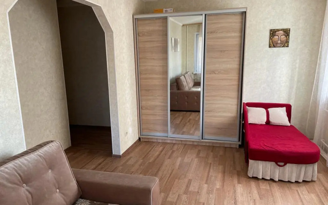 Квартира на 50 лет Октября, 23