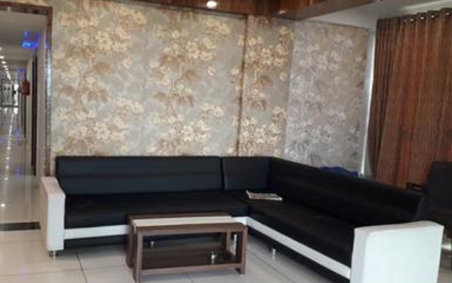 Maryland by Sky Stays Hotel