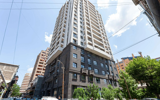 On Koghbatsi Str. 16-120 Apartments