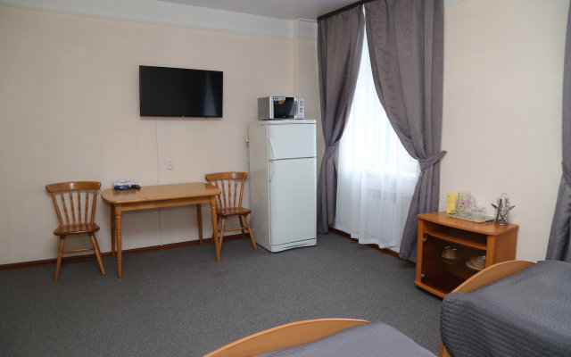 Moneron Hotel