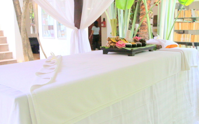 Golden Banana Residence Hotel