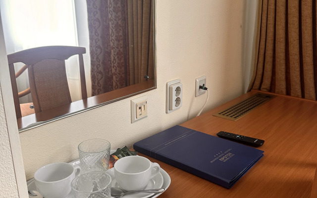 Proton Hotel