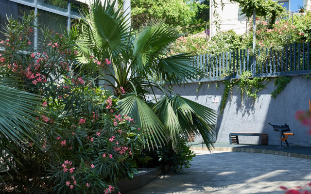 Апартаменты Фестивальный Lamare с Балконом и Видом на Парк Дендрарий