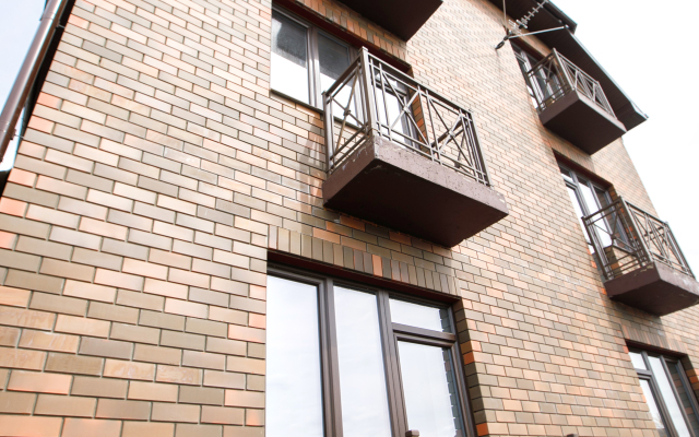 Apartment House 213