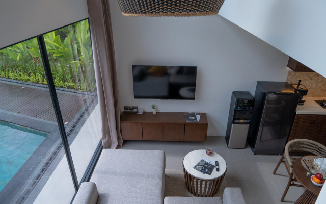 Апартаменты Двухуровневые с бассейном