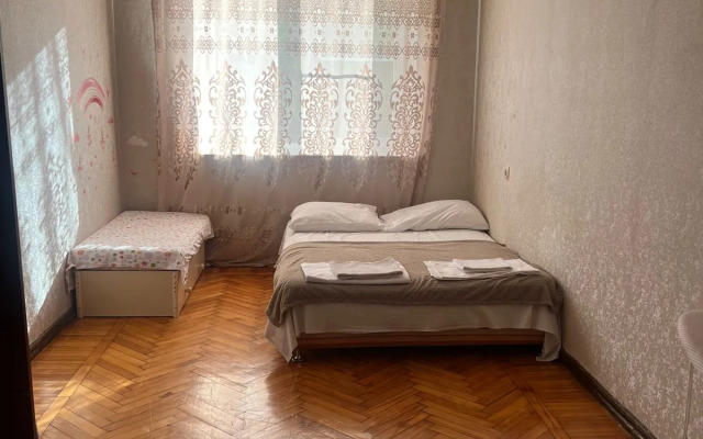 V Tsentre Sukhuma Flat