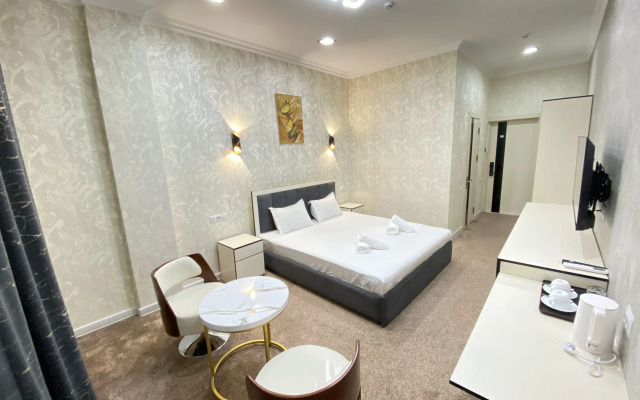 Almir Avenue Hotel