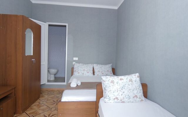 Delfin Guest House