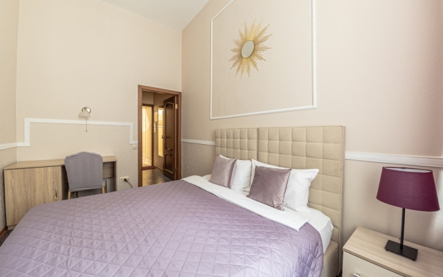 Отель Искра