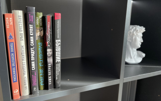 Квартира 1-комнатная 42 кв.м на 9/32 этаже