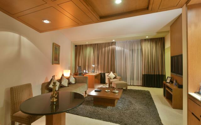 Radisson Blu Dhaka Water Garden Hotel