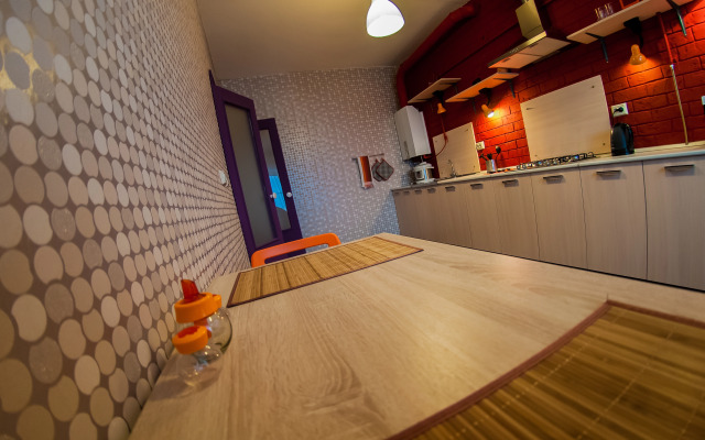 Квартира 2х Комнатная на Улице Поле Свободы 129