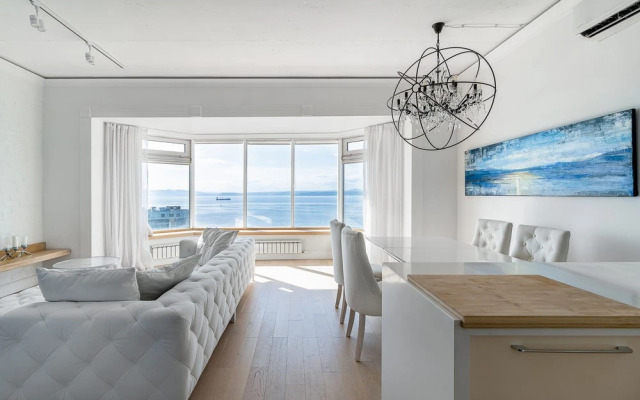 Апартаменты на первой линии главной набережной