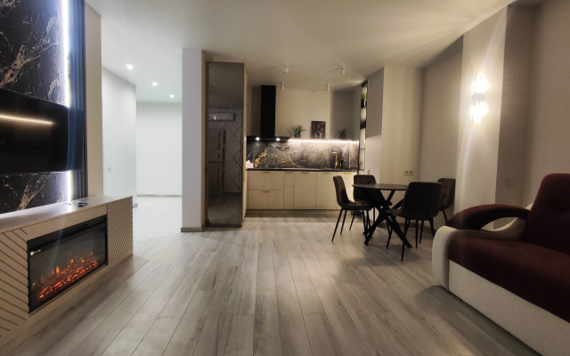 Premium Flat