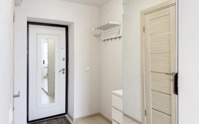 Divan-Krovat s shikarnym remontom Apartments