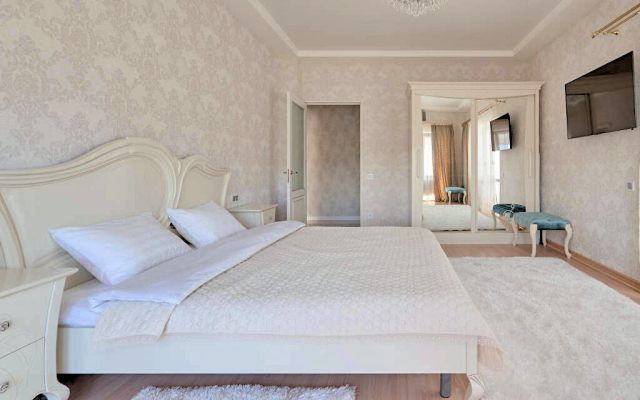 Апартаменты Green Park 92 с террасой