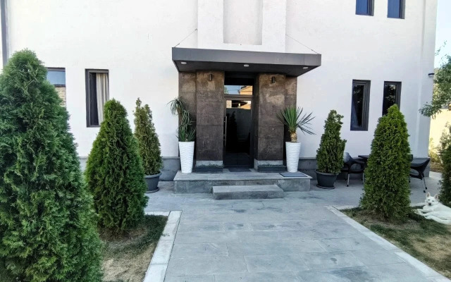 Haya Guest House