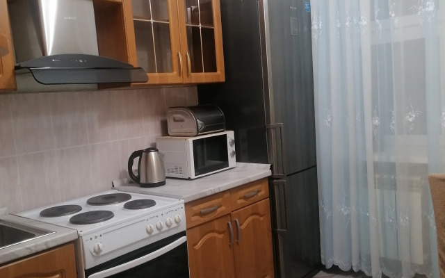 Квартира на улице Героев Самотлора 23