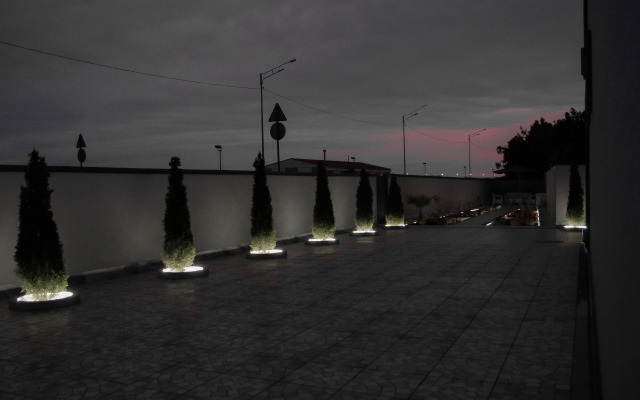 Vzlyot Guest House