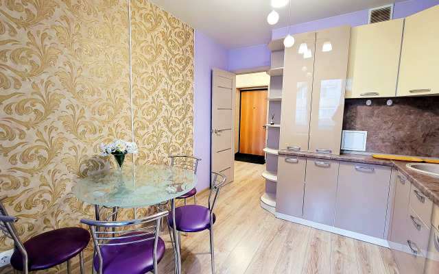 Romantichnaya Na Nikolaeva Flat