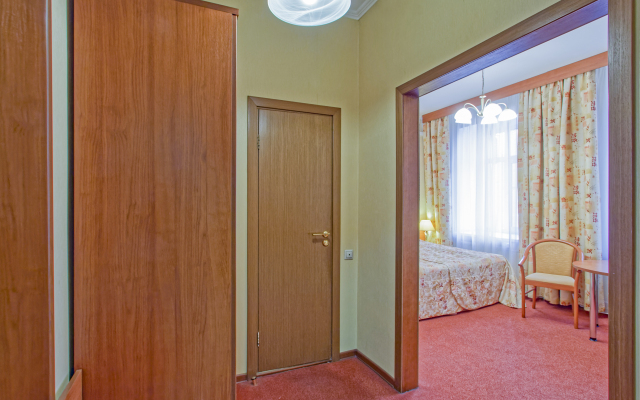 Minima Krasnyie Vorota Hotel